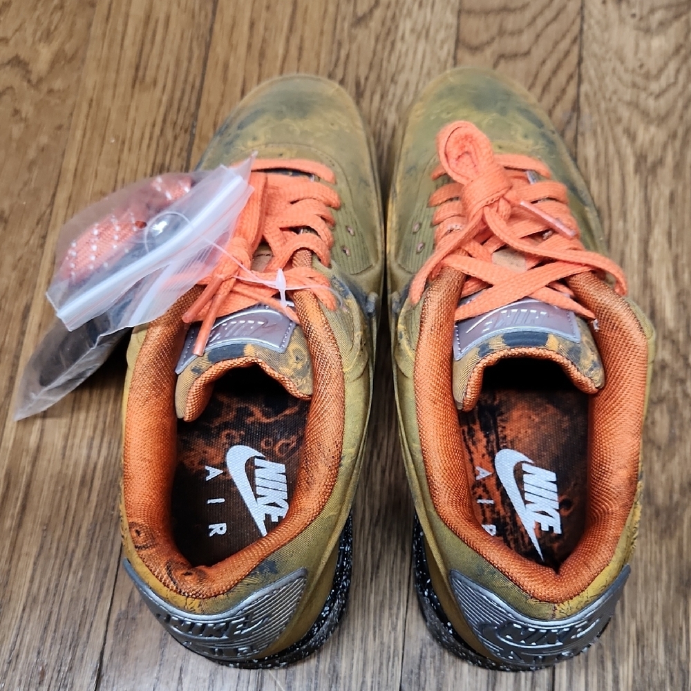 The Air Max 90 QS 'Mars Landing - Picture 3 of 14